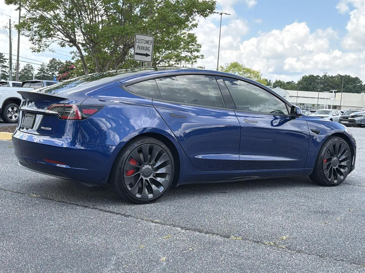 2023 Tesla Model 3 Performance thumbnail 22