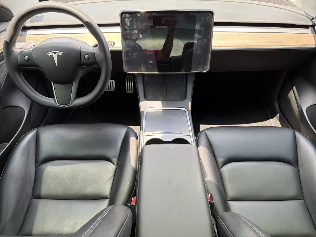 2023 Tesla Model 3 Performance thumbnail 3