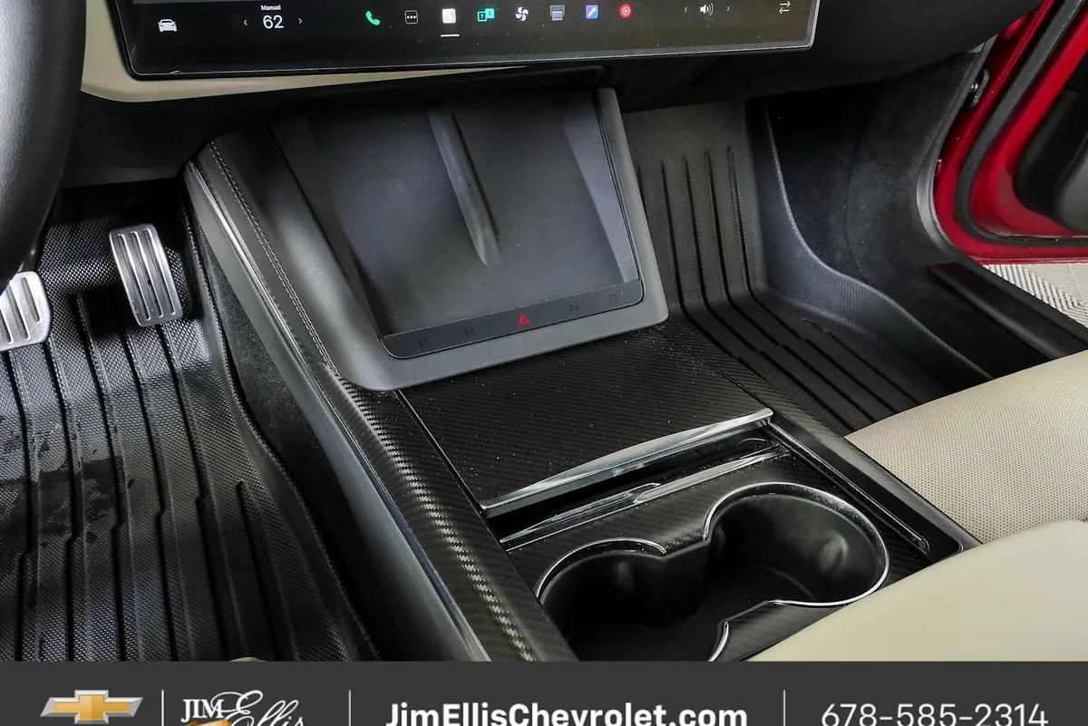 2023 Tesla Model S Plaid Tri Motor All-Wheel Drive thumbnail 17