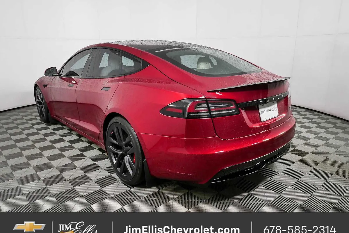 2023 Tesla Model S Plaid Tri Motor All-Wheel Drive thumbnail 29