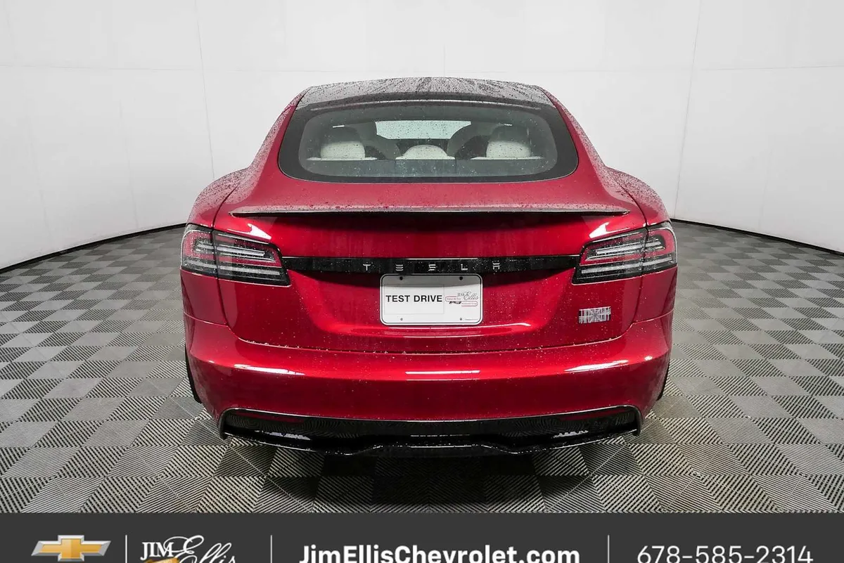 2023 Tesla Model S Plaid Tri Motor All-Wheel Drive thumbnail 30