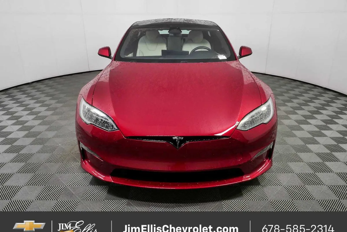 2023 Tesla Model S Plaid Tri Motor All-Wheel Drive thumbnail 36