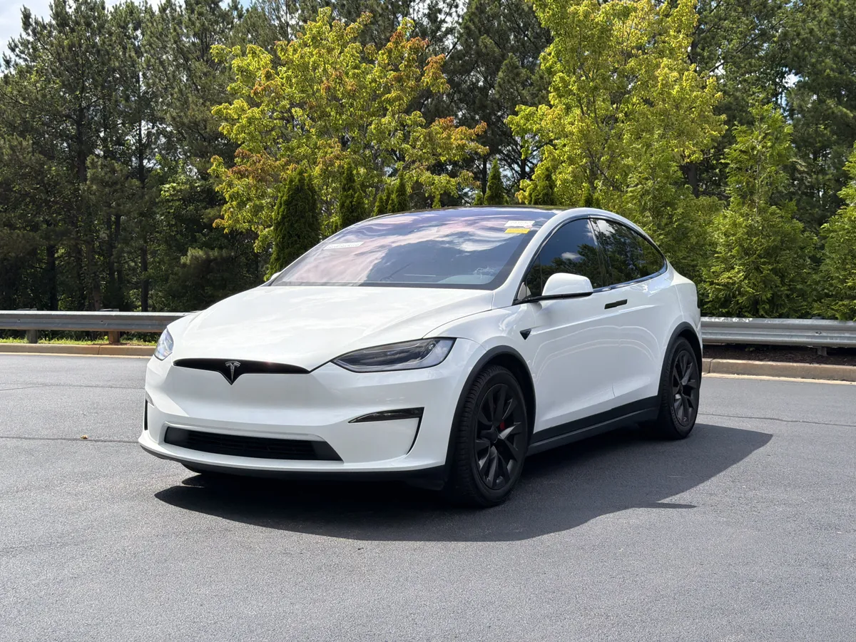 2023 Tesla Model X Plaid thumbnail 12