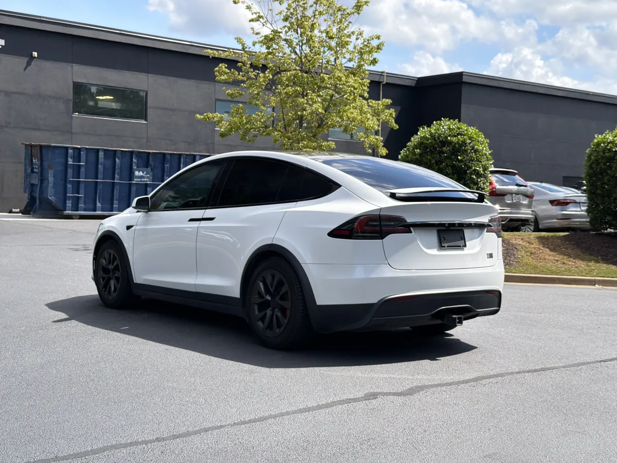 2023 Tesla Model X Plaid thumbnail 14