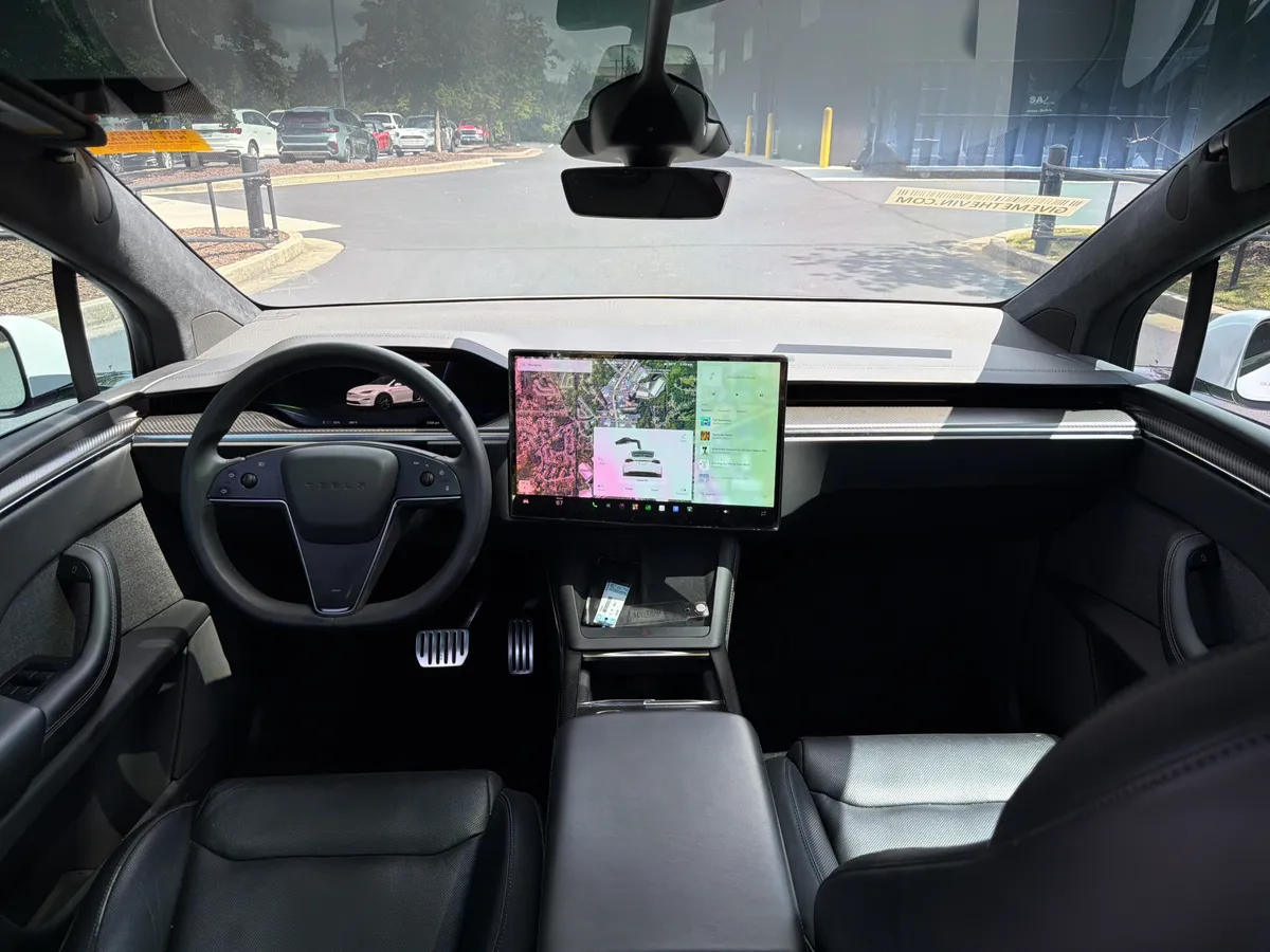 2023 Tesla Model X Plaid thumbnail 17