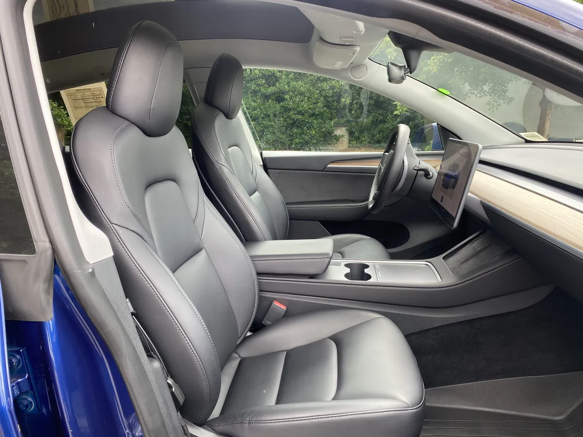 2023 Tesla Model Y Long Range thumbnail 31