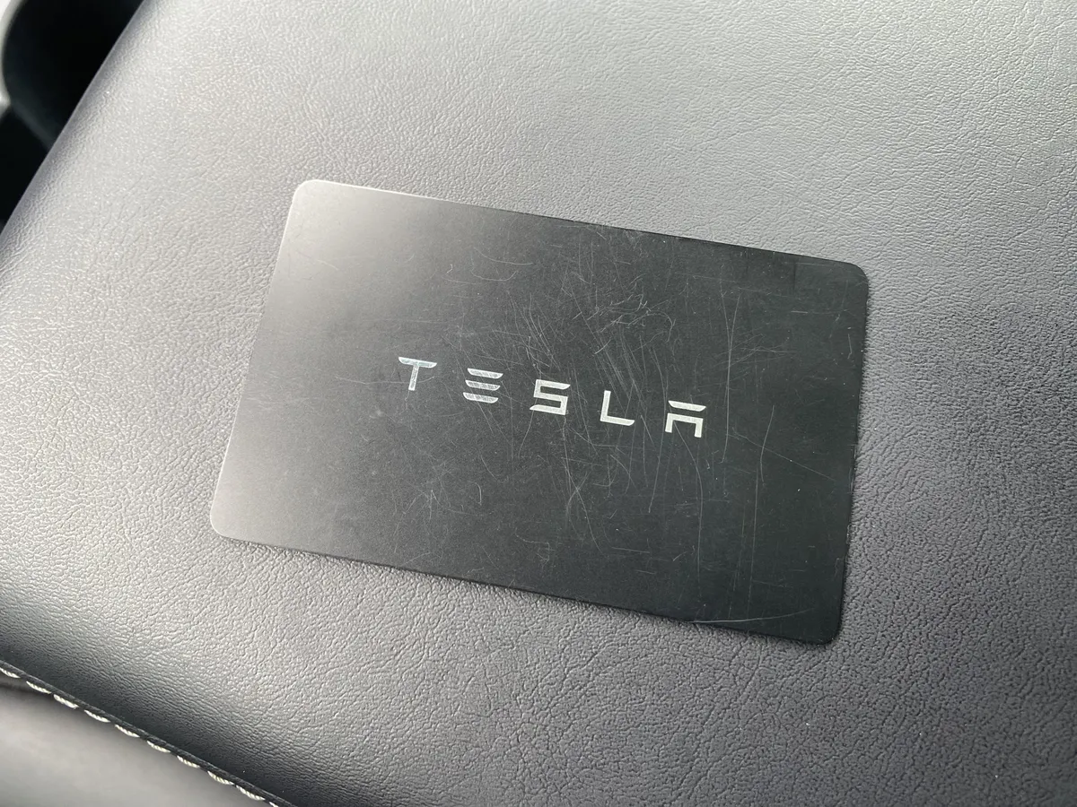 2023 Tesla Model Y Long Range thumbnail 34