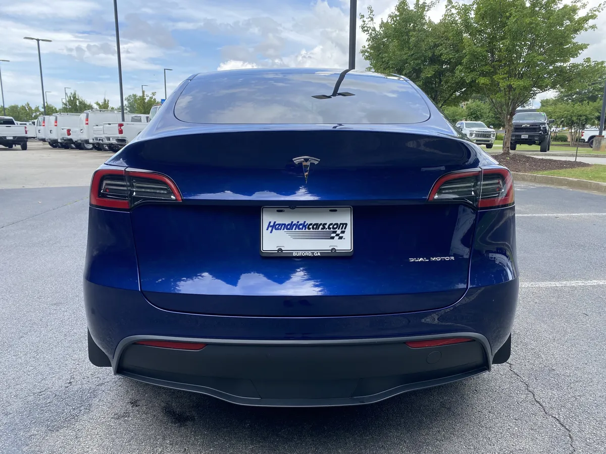 2023 Tesla Model Y Long Range thumbnail 7