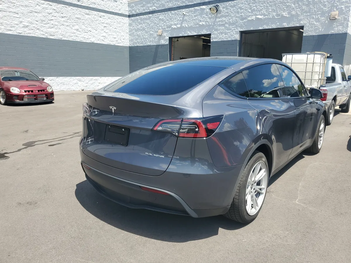 2023 Tesla Model Y Long Range thumbnail 5