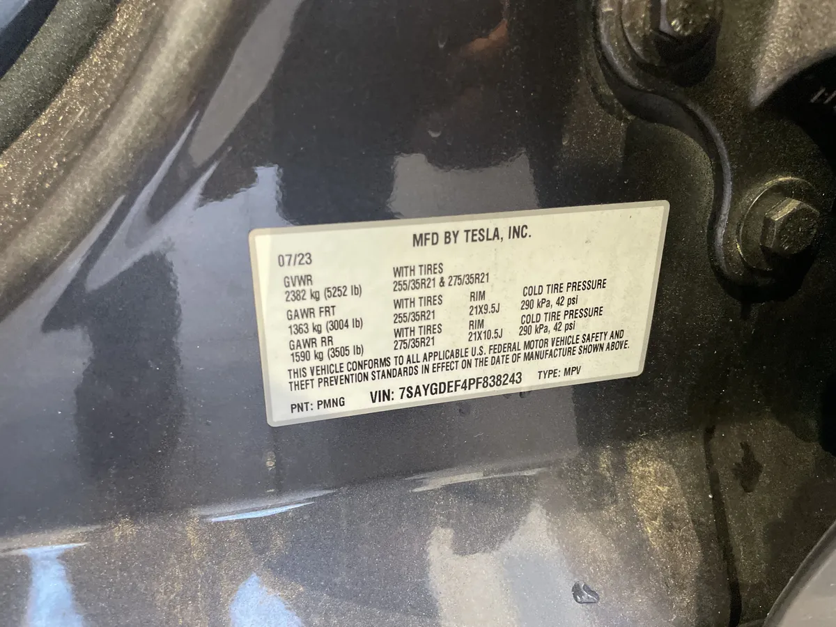 2023 Tesla Model Y Performance thumbnail 34