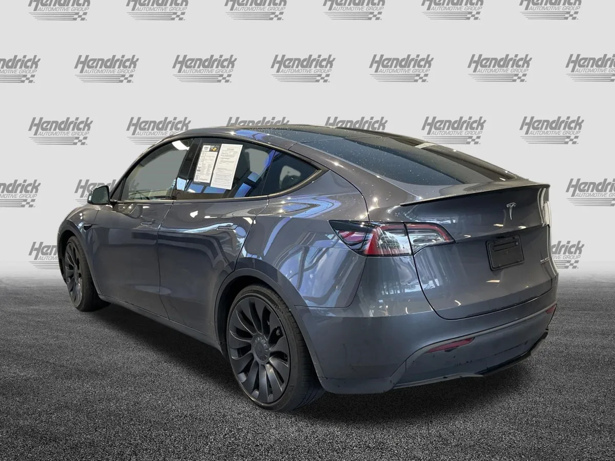 2023 Tesla Model Y Performance thumbnail 7