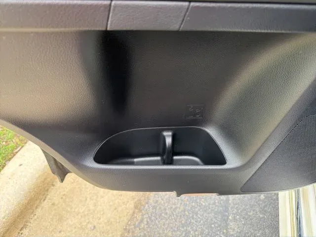 2023 Toyota 4Runner Limited thumbnail 17
