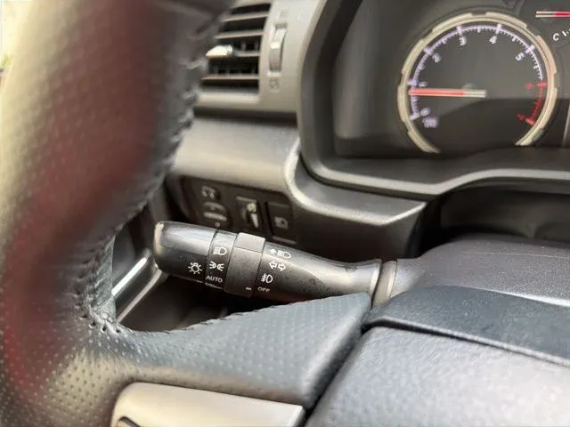 2023 Toyota 4Runner Limited thumbnail 33