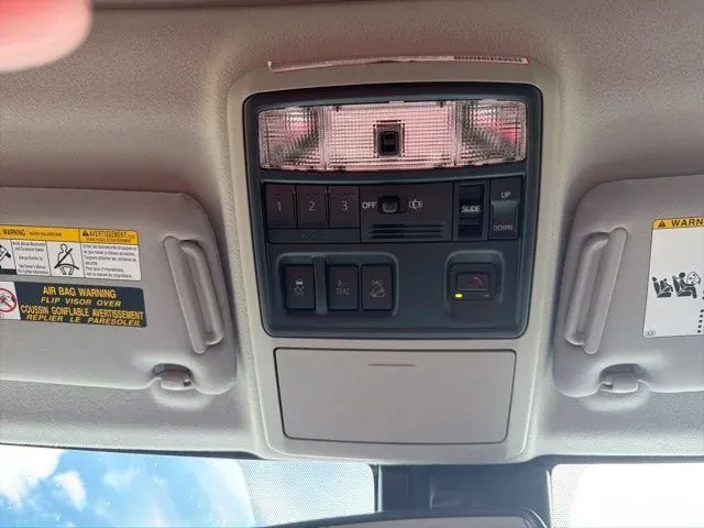 2023 Toyota 4Runner Limited thumbnail 46