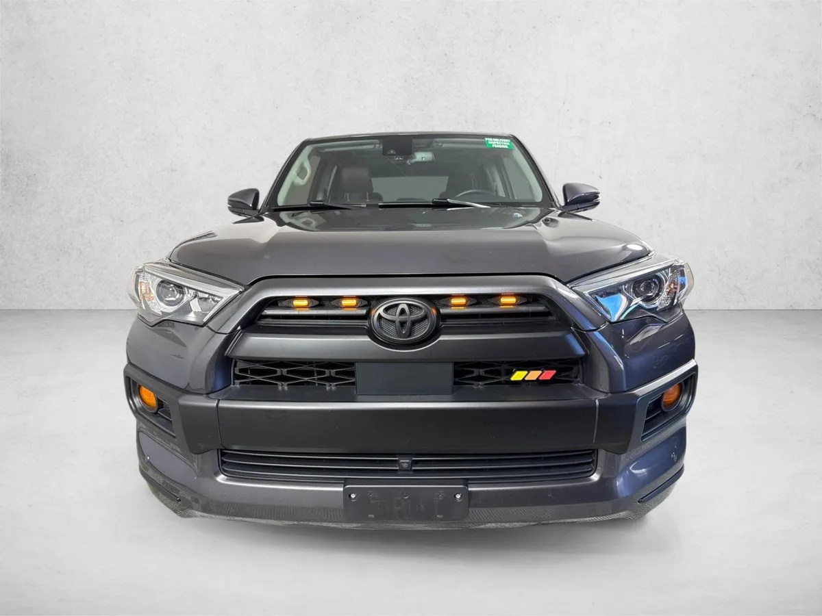 2023 Toyota 4Runner Limited thumbnail 10