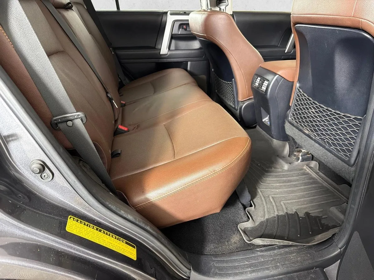 2023 Toyota 4Runner Limited thumbnail 17