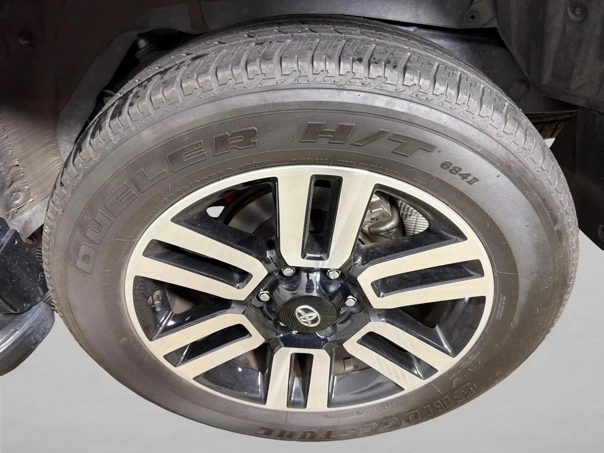 2023 Toyota 4Runner Limited thumbnail 21