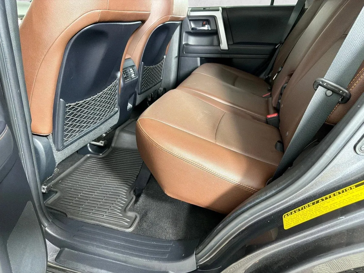 2023 Toyota 4Runner Limited thumbnail 22