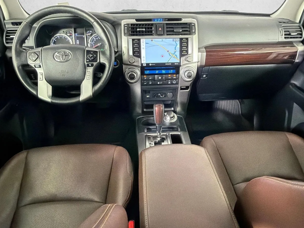 2023 Toyota 4Runner Limited thumbnail 24