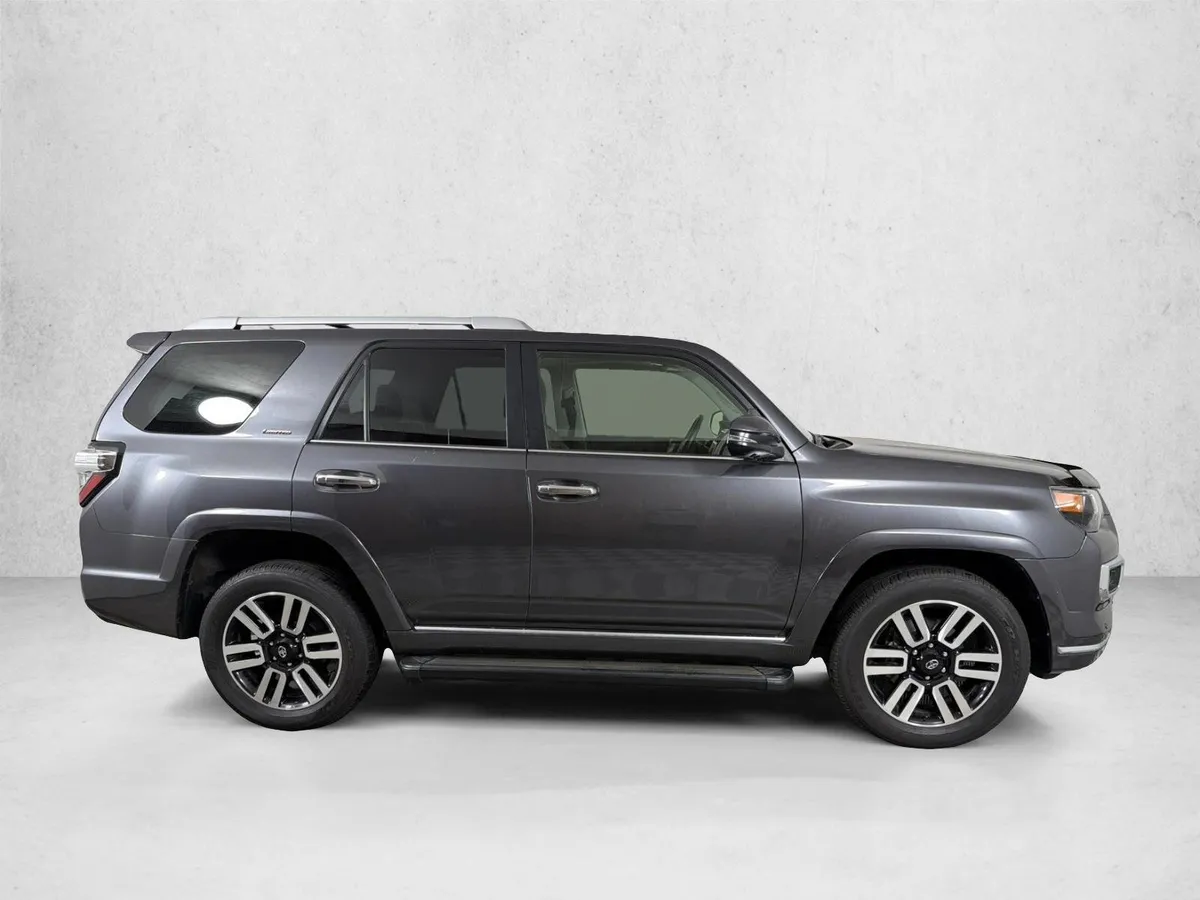 2023 Toyota 4Runner Limited thumbnail 4