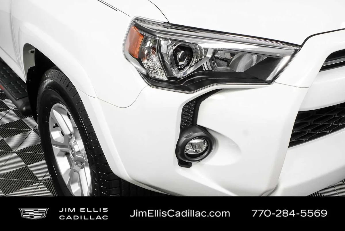 2023 Toyota 4Runner SR5 Premium thumbnail 38