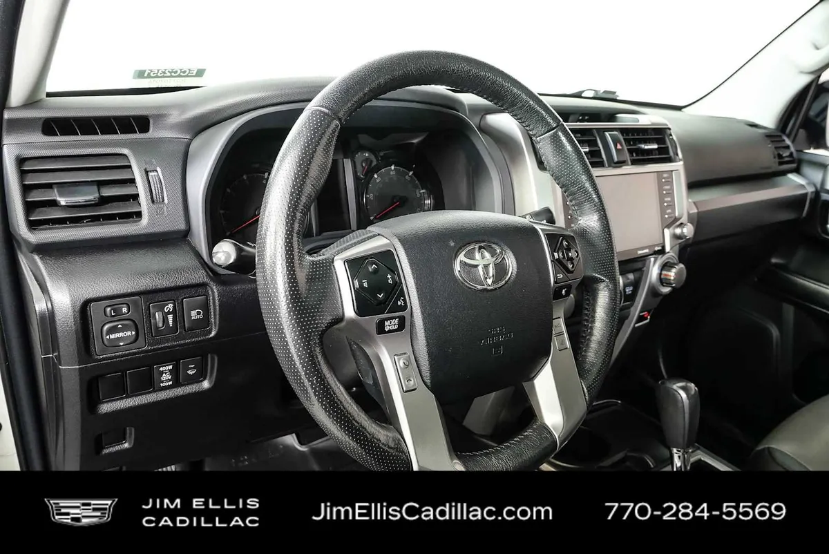 2023 Toyota 4Runner SR5 Premium thumbnail 4