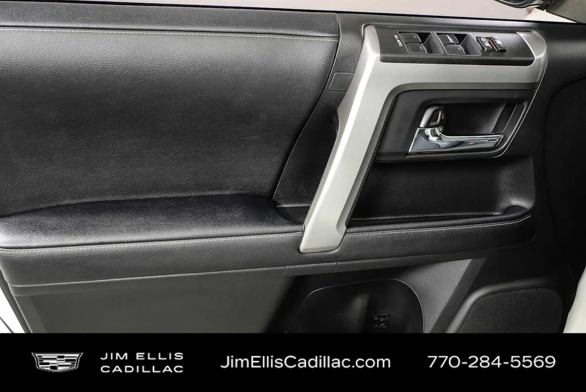 2023 Toyota 4Runner SR5 Premium thumbnail 6