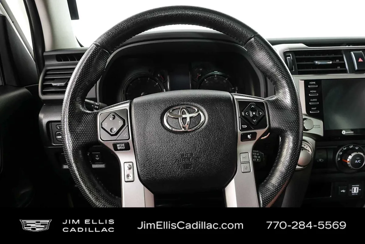 2023 Toyota 4Runner SR5 Premium thumbnail 9