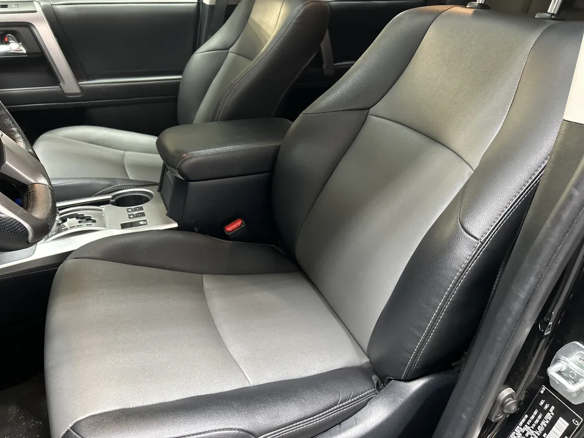 2023 Toyota 4Runner SR5 Premium thumbnail 6