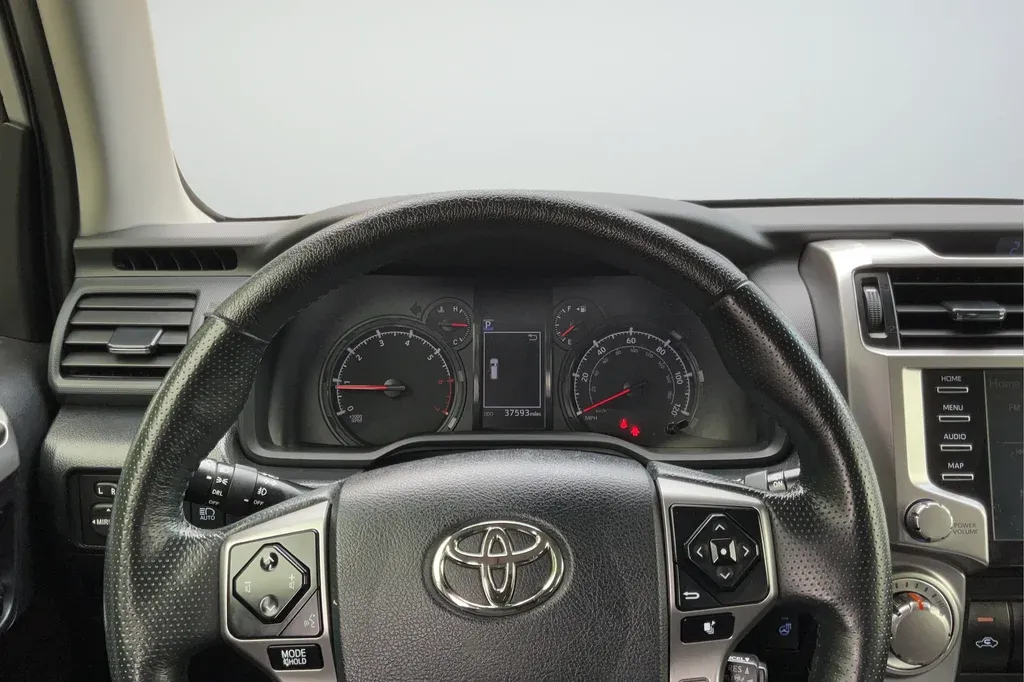 2023 Toyota 4Runner SR5 Premium thumbnail 14