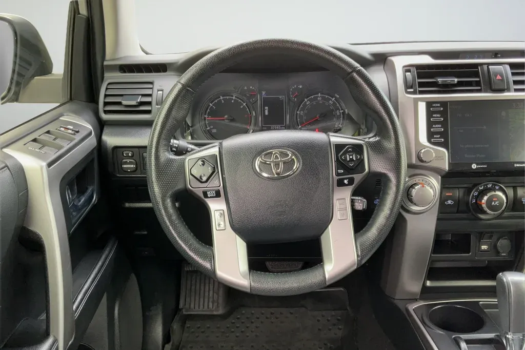 2023 Toyota 4Runner SR5 Premium thumbnail 15