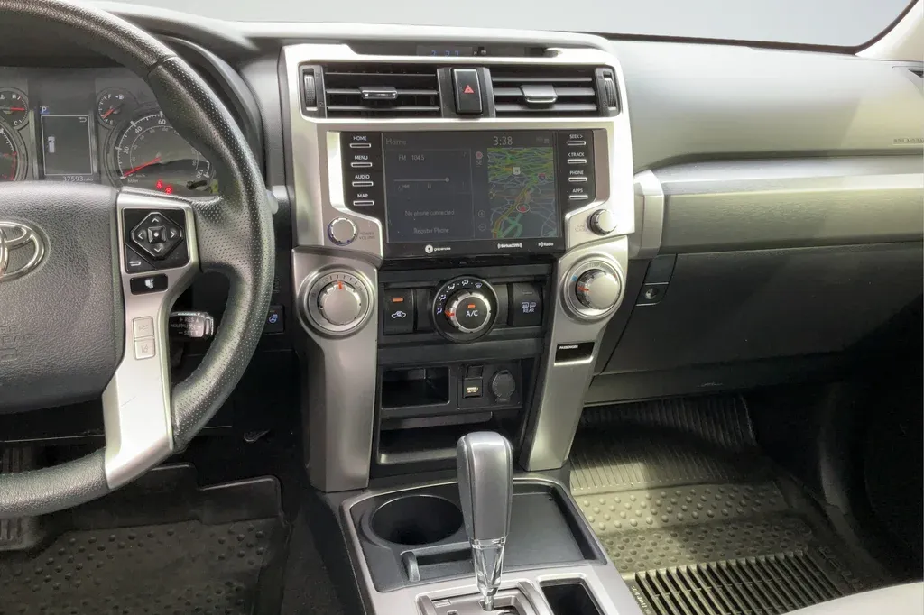 2023 Toyota 4Runner SR5 Premium thumbnail 16