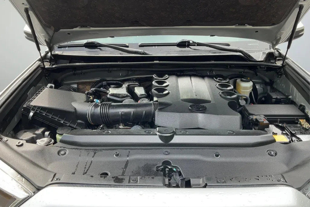 2023 Toyota 4Runner SR5 Premium thumbnail 23