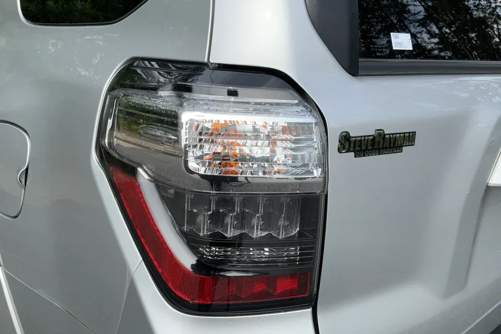 2023 Toyota 4Runner SR5 Premium thumbnail 28