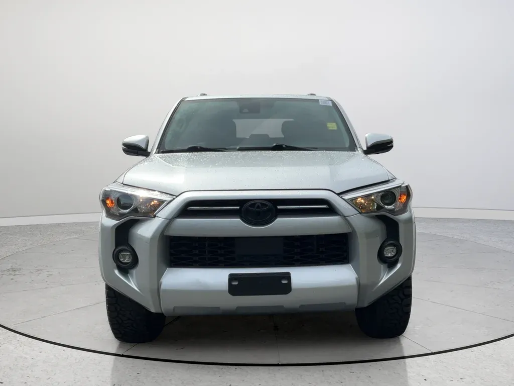 2023 Toyota 4Runner SR5 Premium thumbnail 4