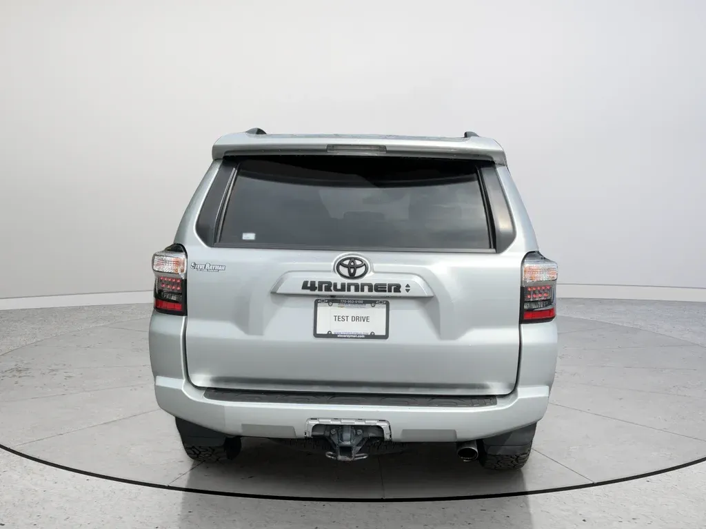 2023 Toyota 4Runner SR5 Premium thumbnail 8