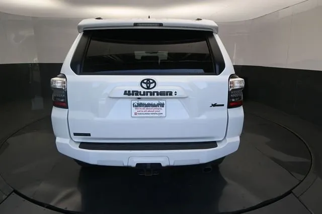 2023 Toyota 4Runner SR5 Premium thumbnail 2