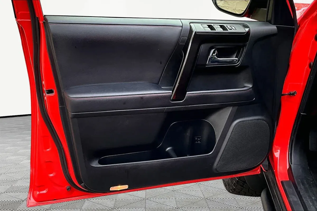 2023 Toyota 4Runner TRD Pro thumbnail 22