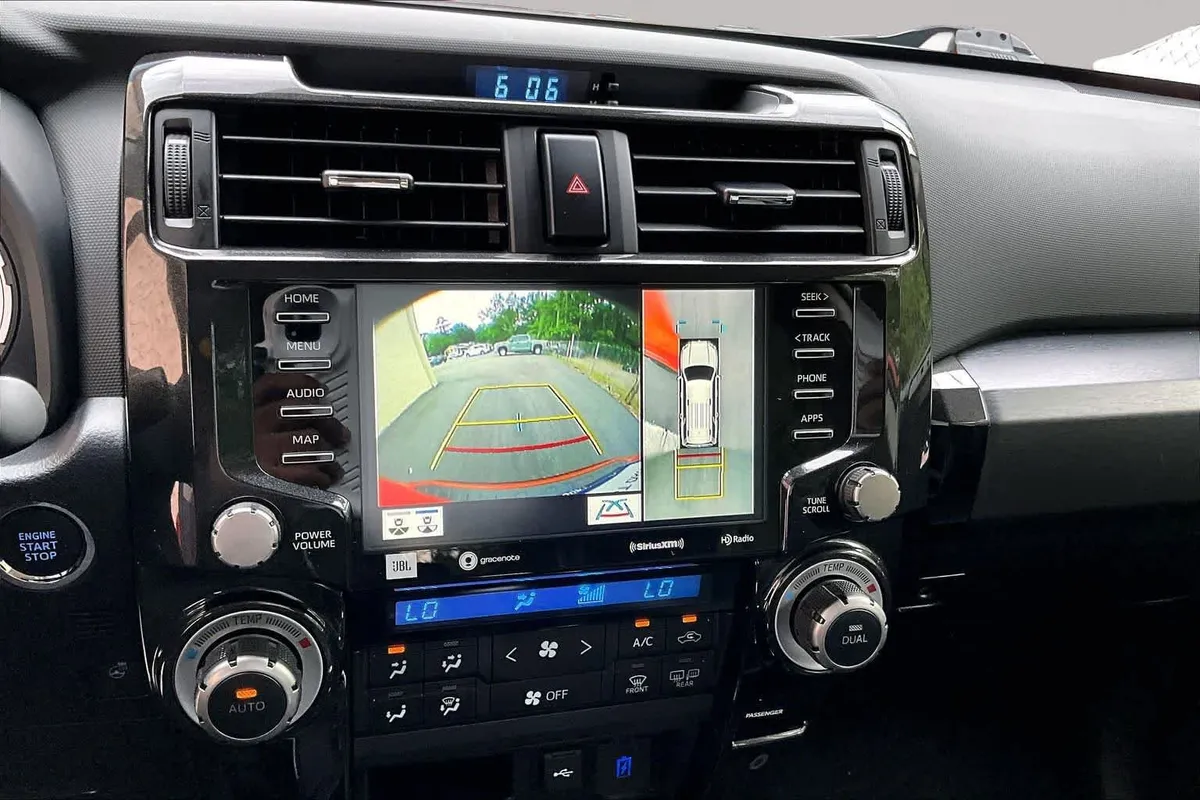 2023 Toyota 4Runner TRD Pro thumbnail 27