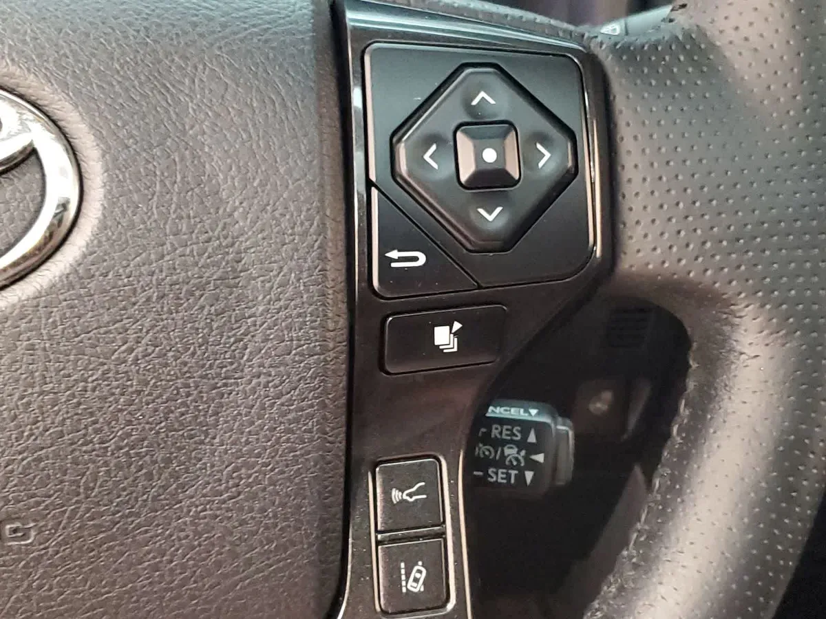 2023 Toyota 4Runner TRD Pro thumbnail 14
