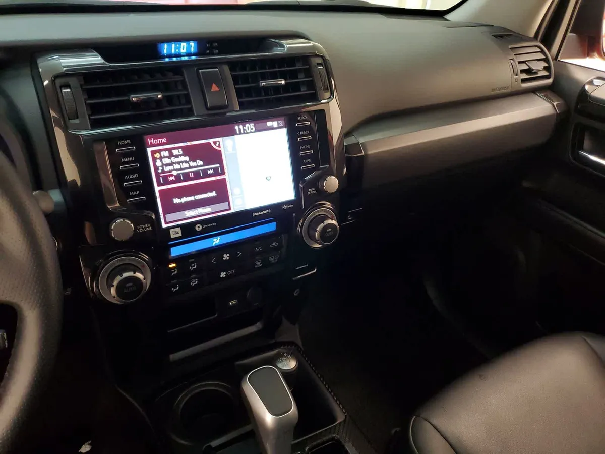 2023 Toyota 4Runner TRD Pro thumbnail 30
