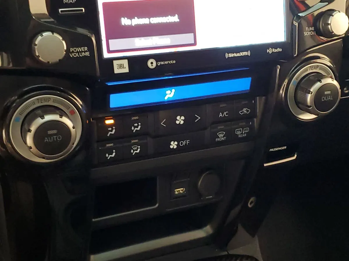 2023 Toyota 4Runner TRD Pro thumbnail 31