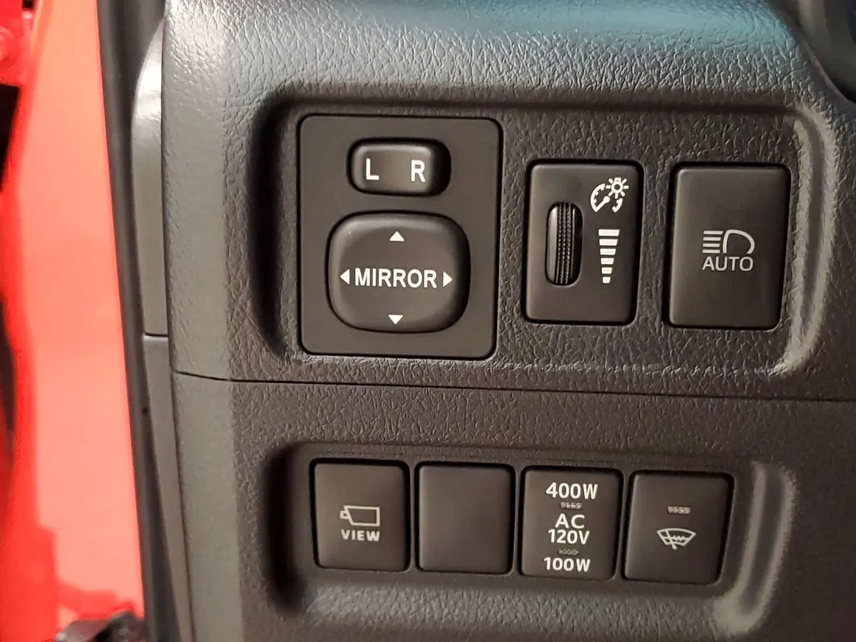 2023 Toyota 4Runner TRD Pro thumbnail 34