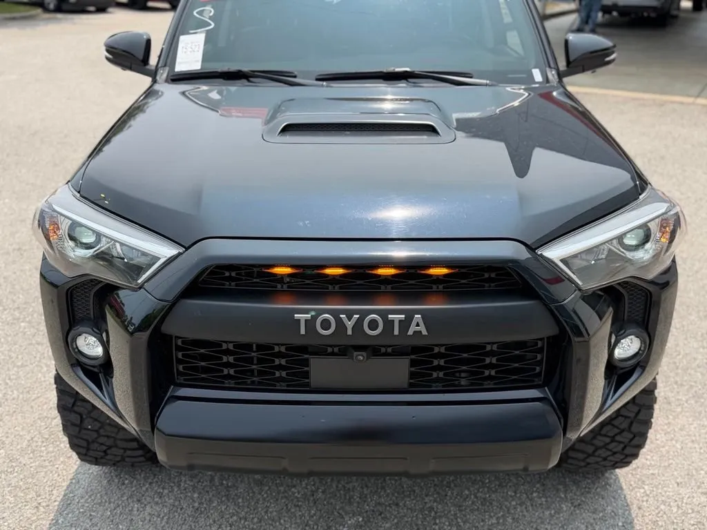 2023 Toyota 4Runner TRD Pro thumbnail 6