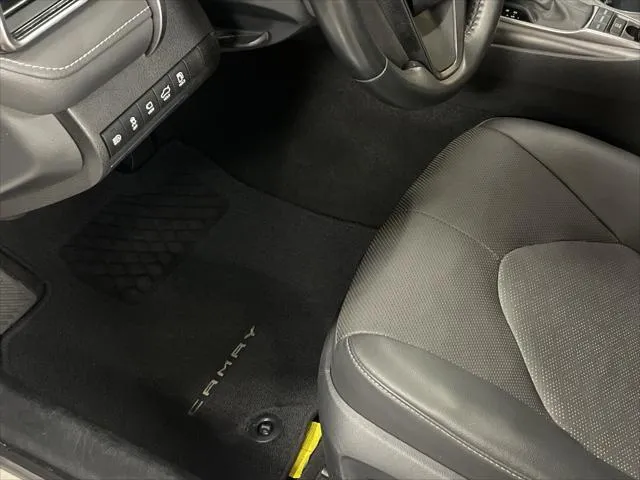 2023 Toyota CAMRY thumbnail 17
