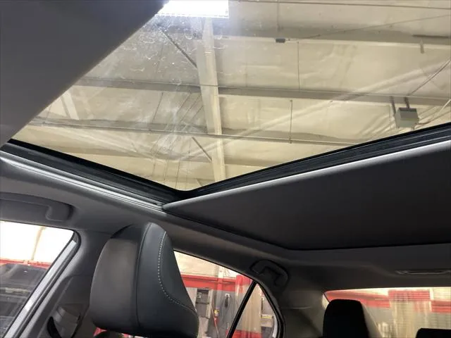 2023 Toyota CAMRY thumbnail 28