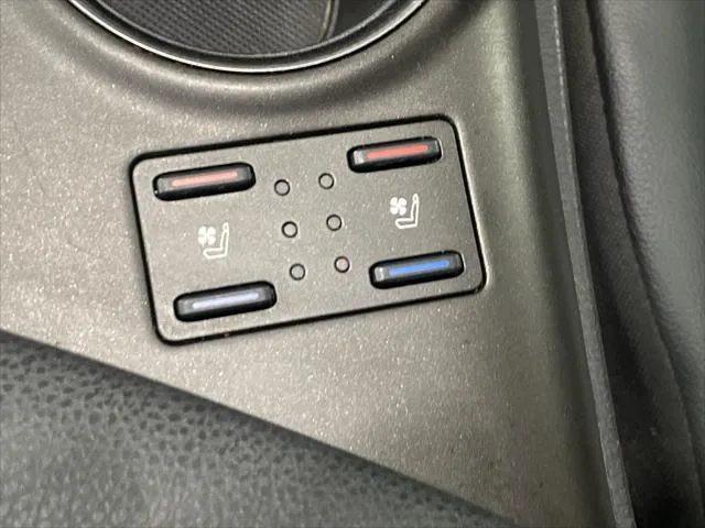 2023 Toyota CAMRY thumbnail 29