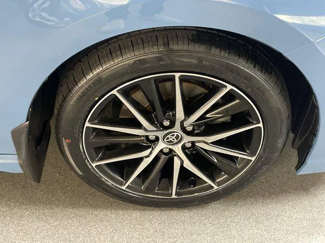 2023 Toyota CAMRY thumbnail 13