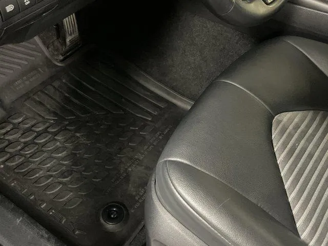 2023 Toyota CAMRY thumbnail 17