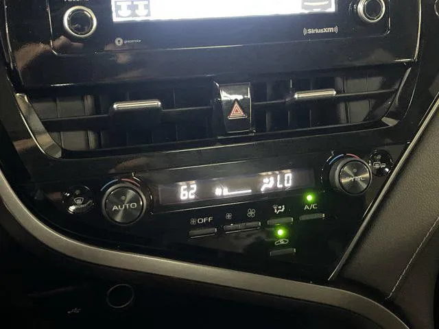 2023 Toyota CAMRY thumbnail 25